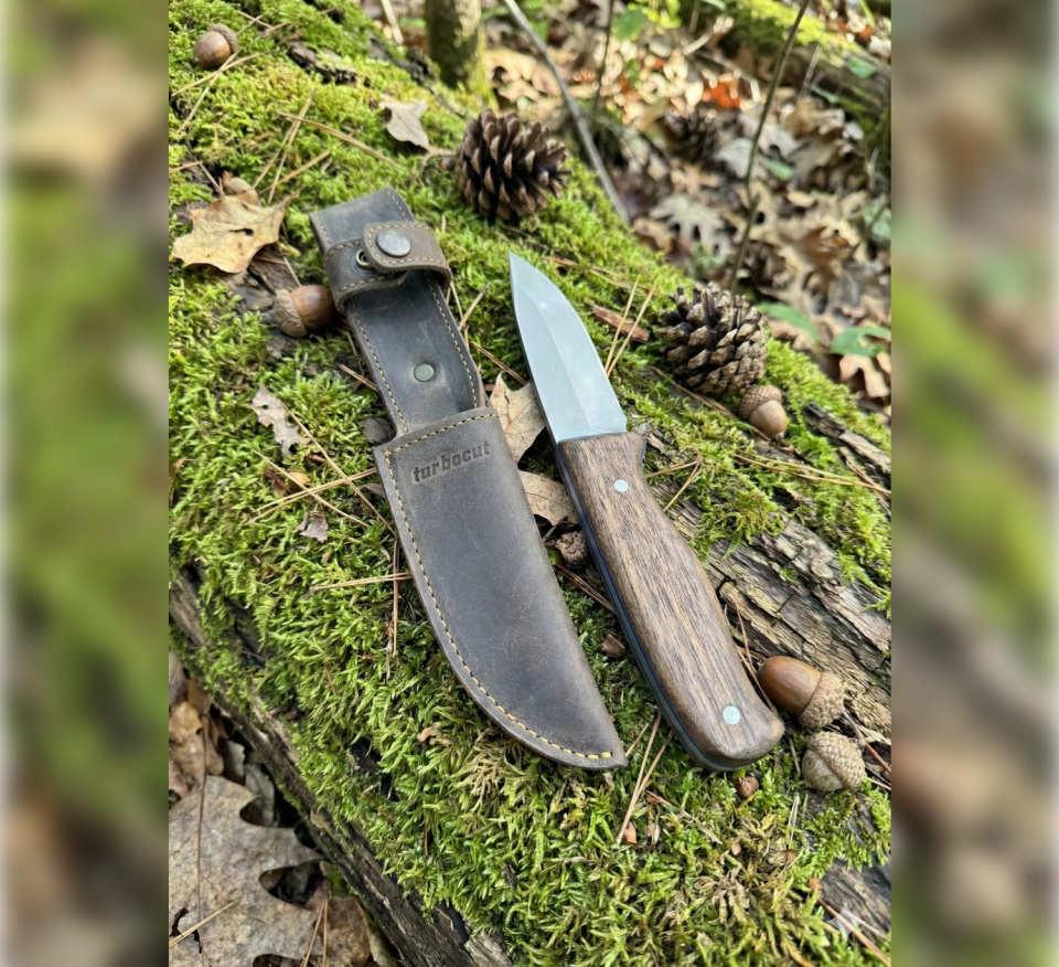 Premium Avcı Bıçağı – Doğal Ceviz Ağacı Sap – Nubuk Deri Kılıf